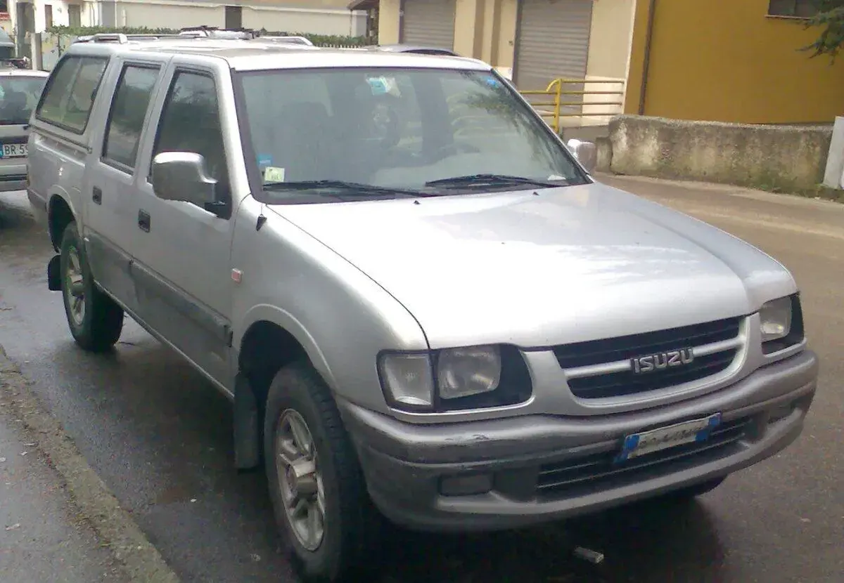 Isuzu tfs