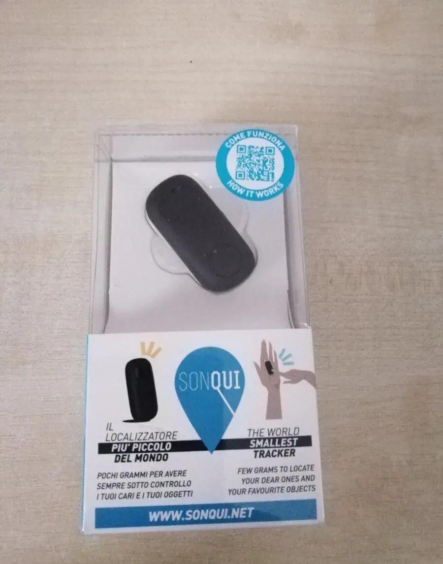 Značkový Najmenší GPS lokator sonQUI na svete. Nový
