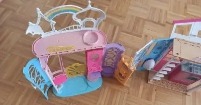🎀 Barbie domček + rozprávkový zámok + doplnky – VEĽKÝ BALÍK