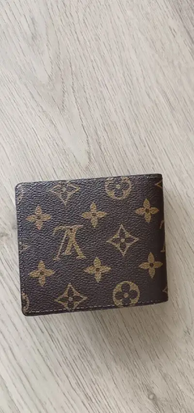 Louis Vuitton kompaktná peňaženka