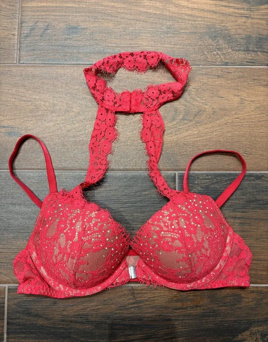 Podprsenku VICTORIA SECRET