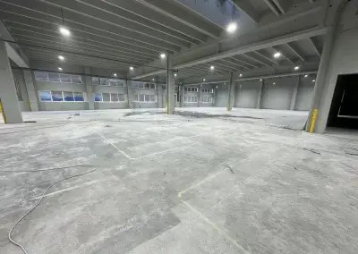 Hala vhodna na vyrobu, sklad