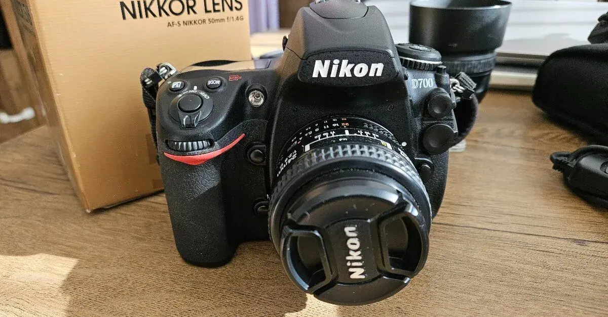 Nikon d700 4x objektívy 1x blesk