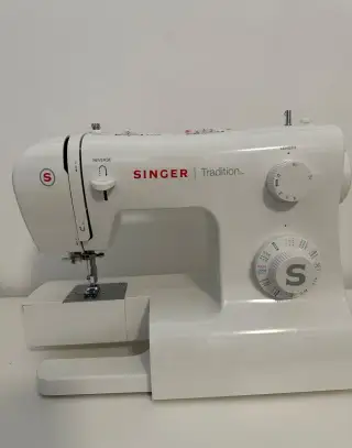 Šijací stroj Singer Tradition