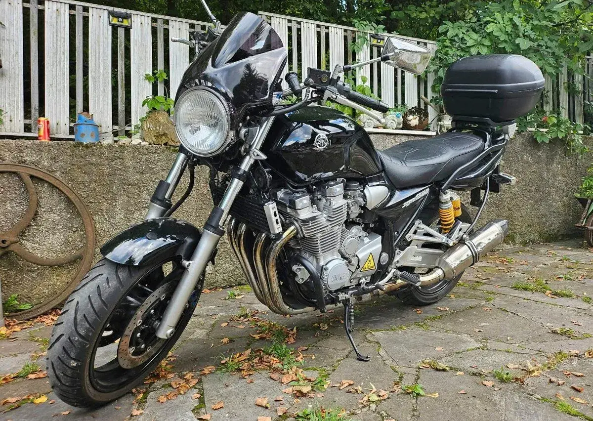 Yamaha XJR 1300