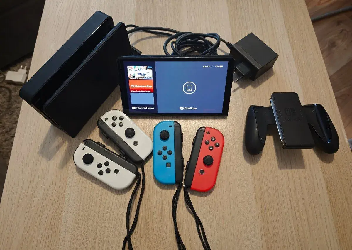 🎮 Nintendo Switch OLED – kompletný set