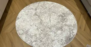 Úplne nový nepoužitý okrúhly koberec