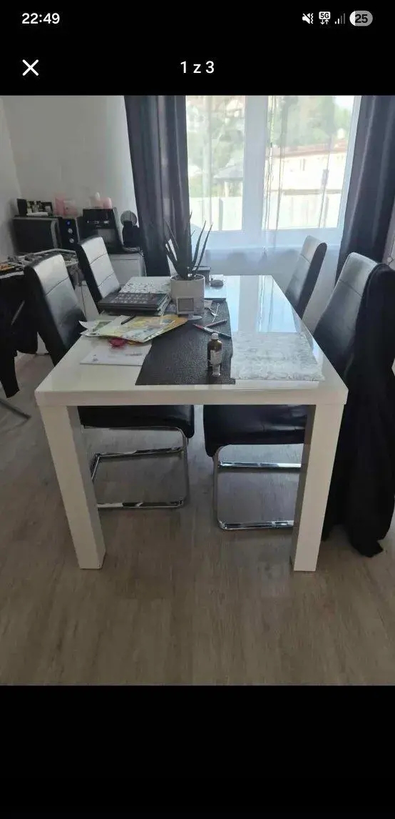 Jedalensky stol