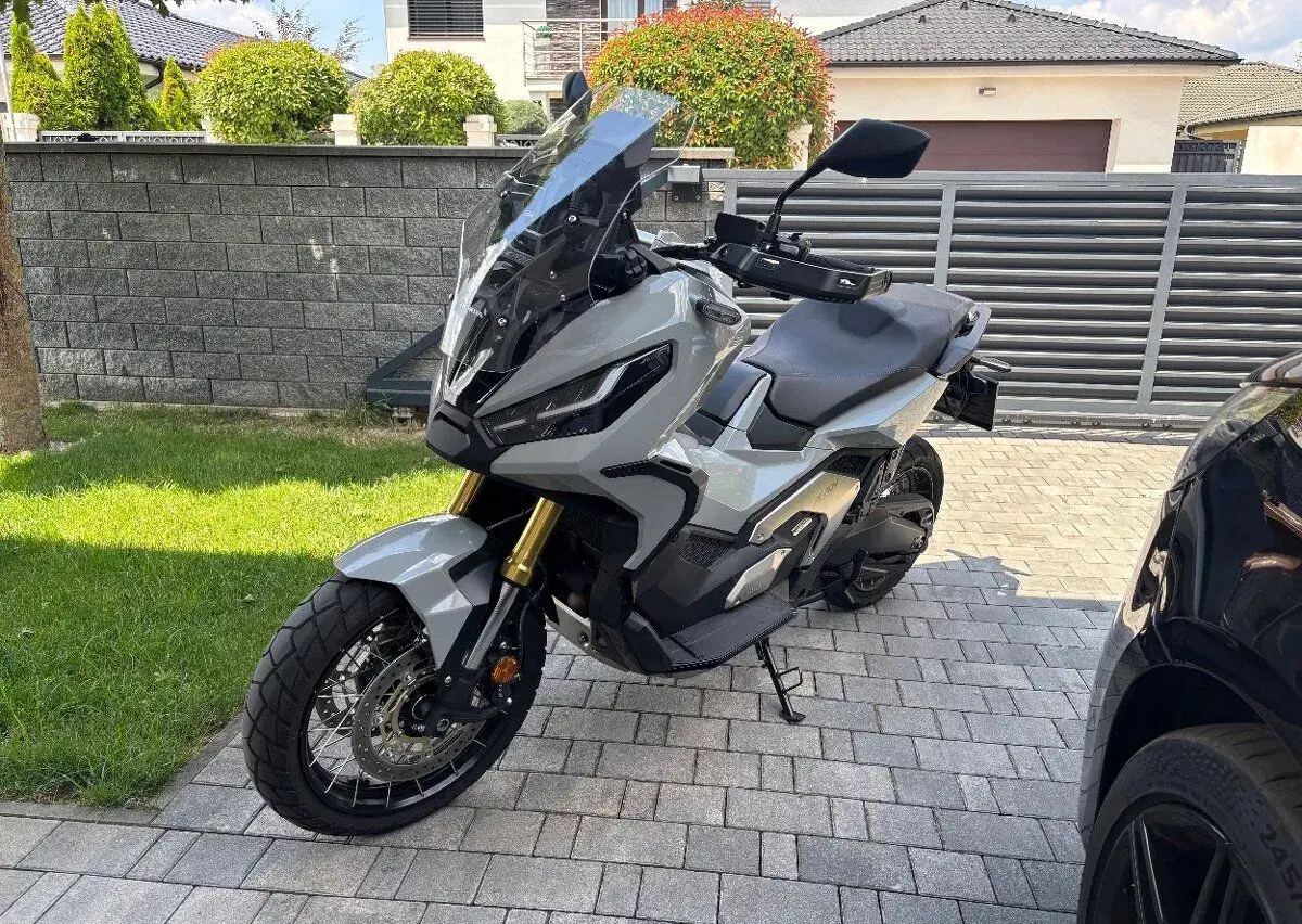 Honda x-adv