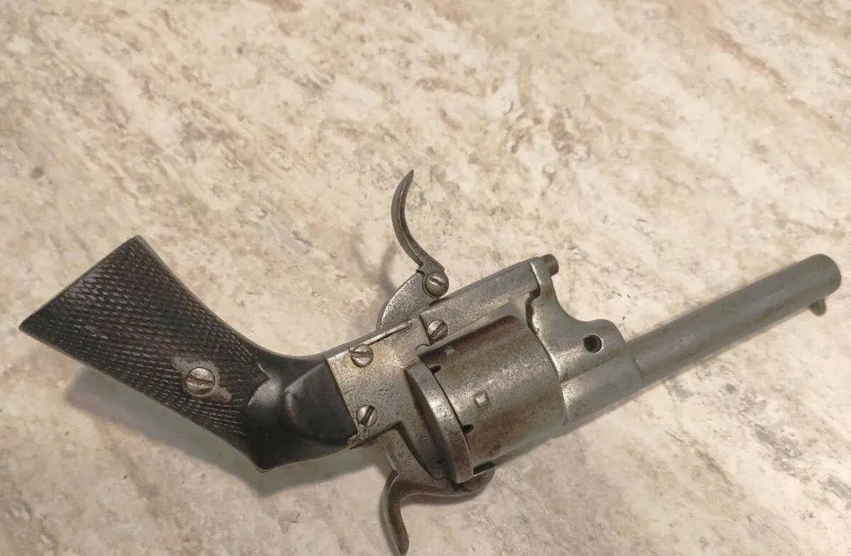 7 mm revolver lefaucheux 70 -te roky 19.STOR