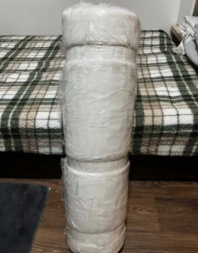 Tenký matrac 90 × 200 cm