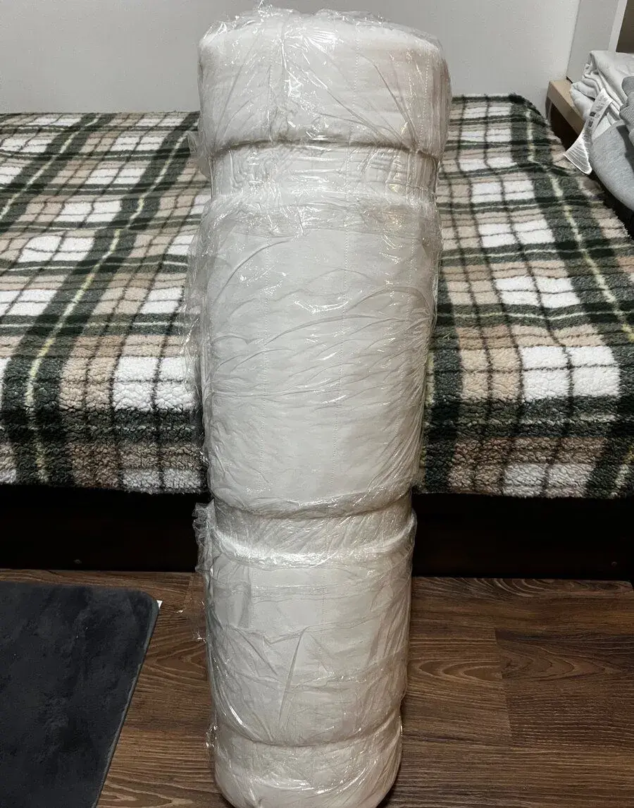 Tenký matrac 90 × 200 cm
