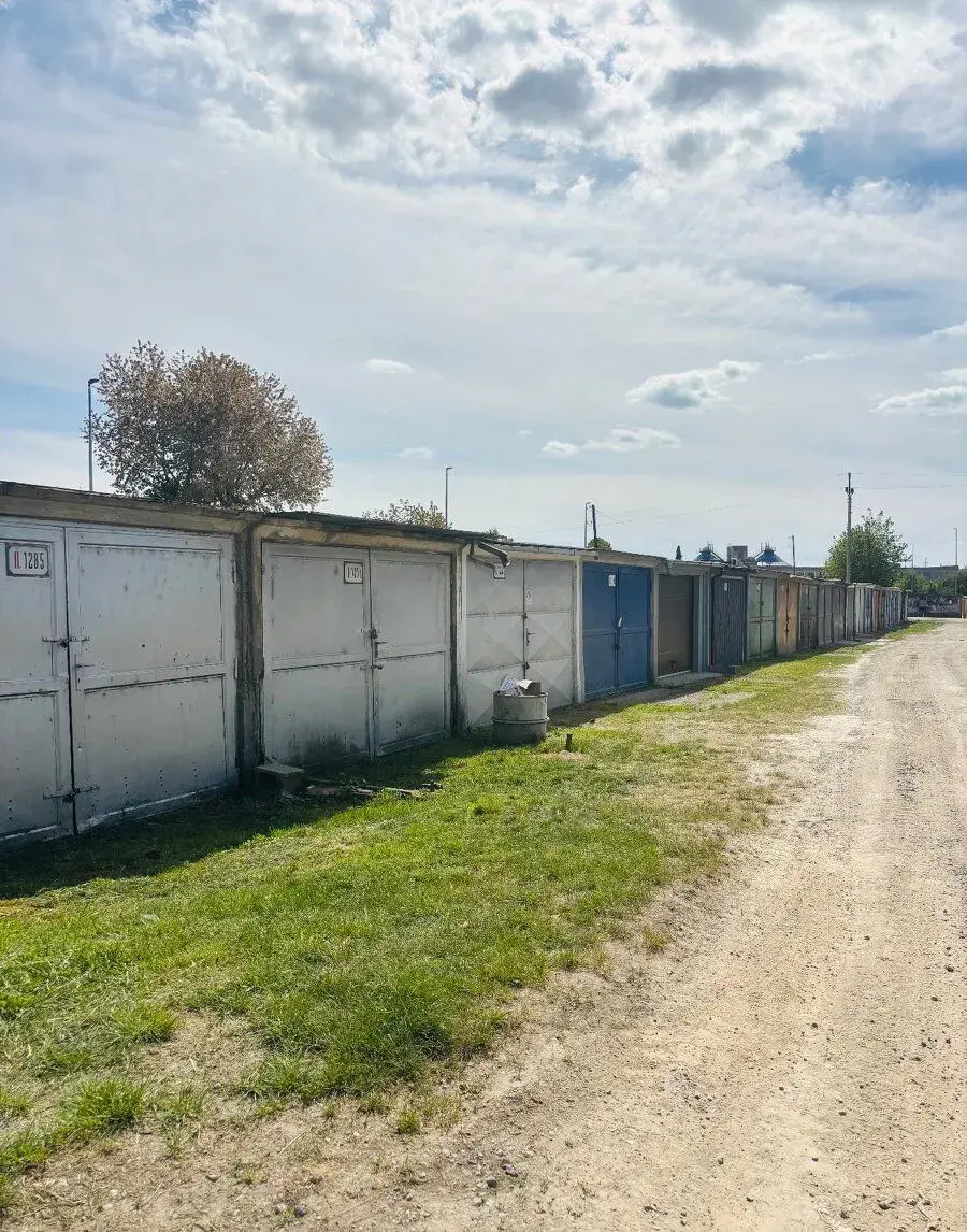 Ponuka garaze na predaj v Prievidzi na Starom Sidlisku