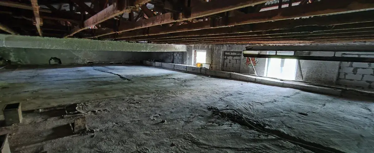 Priestor 330m2 na druhom poschodí