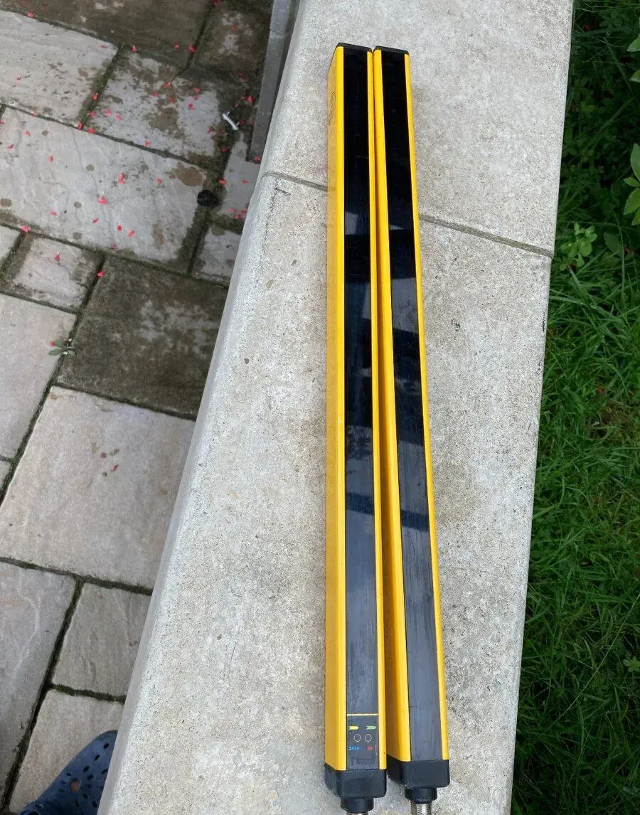 ifm - bezpečnostní infra světelný závěs OY003S 2ks