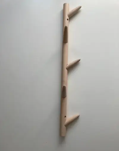 Vešiak z bukoveho dreva 75 cm STAV