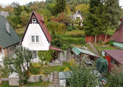 Záhradná chatka s altánkom v Tvrdošíne