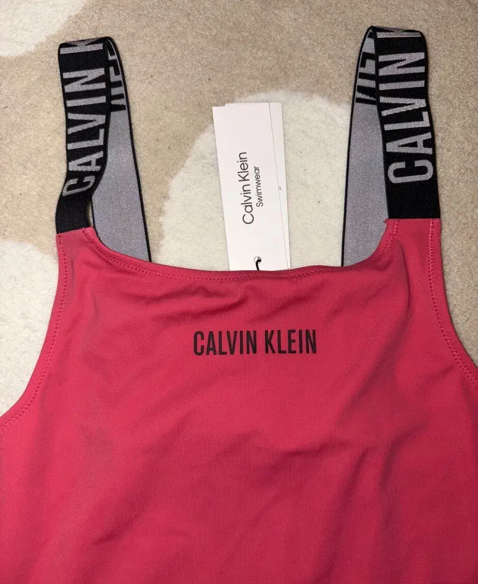 Plavky Calvin Klein v.14-16rokov s visačkou