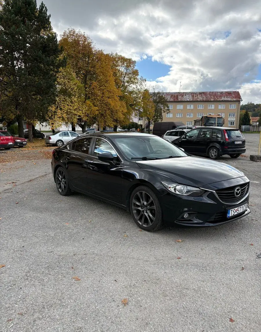 Mazda – 2013, 255 000 km