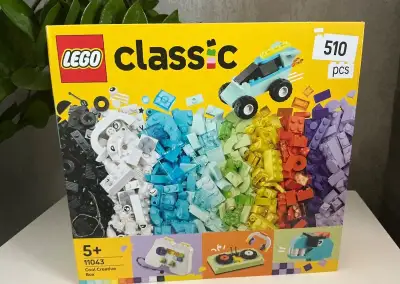 LEGO® Classic 11043 Parádna kreatívna krabička