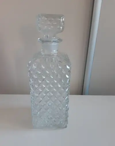Sklenená karafa