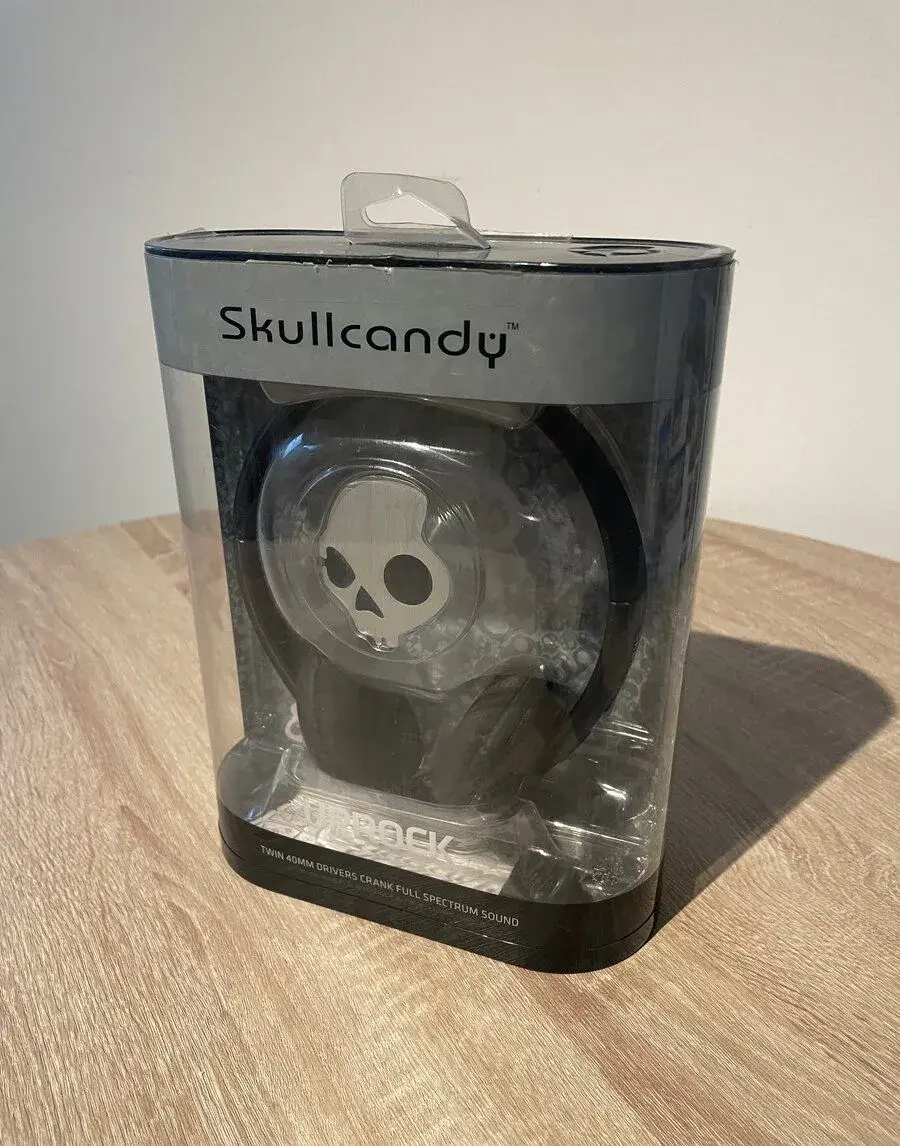 Štýlové slúchadlá Skullcandy Uprock – zachovalé