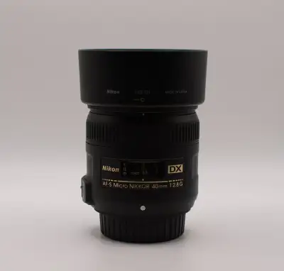 Makro objektív - Micro Nikkor 40mm