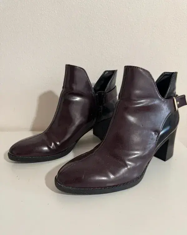 Dámske kotníkové čižmy Zara