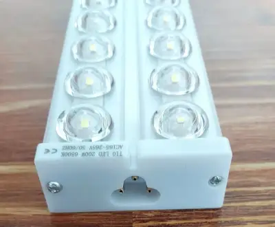Led svetla 120cm zo šošovkami