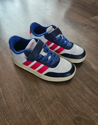 Tenisky Adidas veľkosť 31