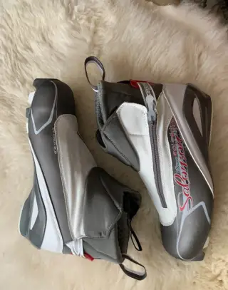 SALOMON Vitane 9CL Pilot SNS- Cross Country vel. EU 40 2/3