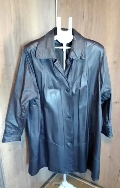 kožený kabát XXXL Dámsky
