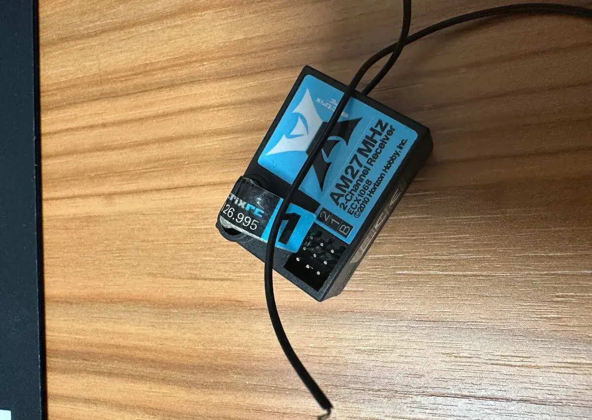 RC prijímače 27MHz