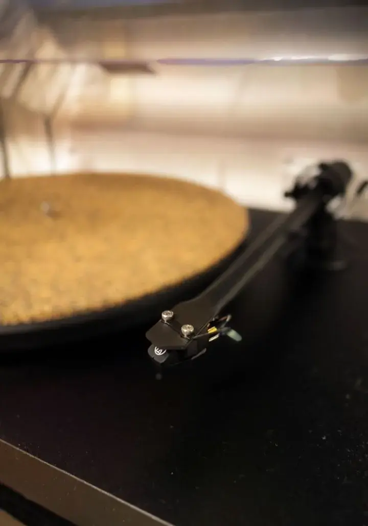 gramofón Pro-Ject P 1.2E
