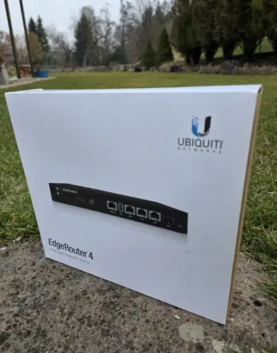 UBNT EdgeRouter 4 (ER-4)