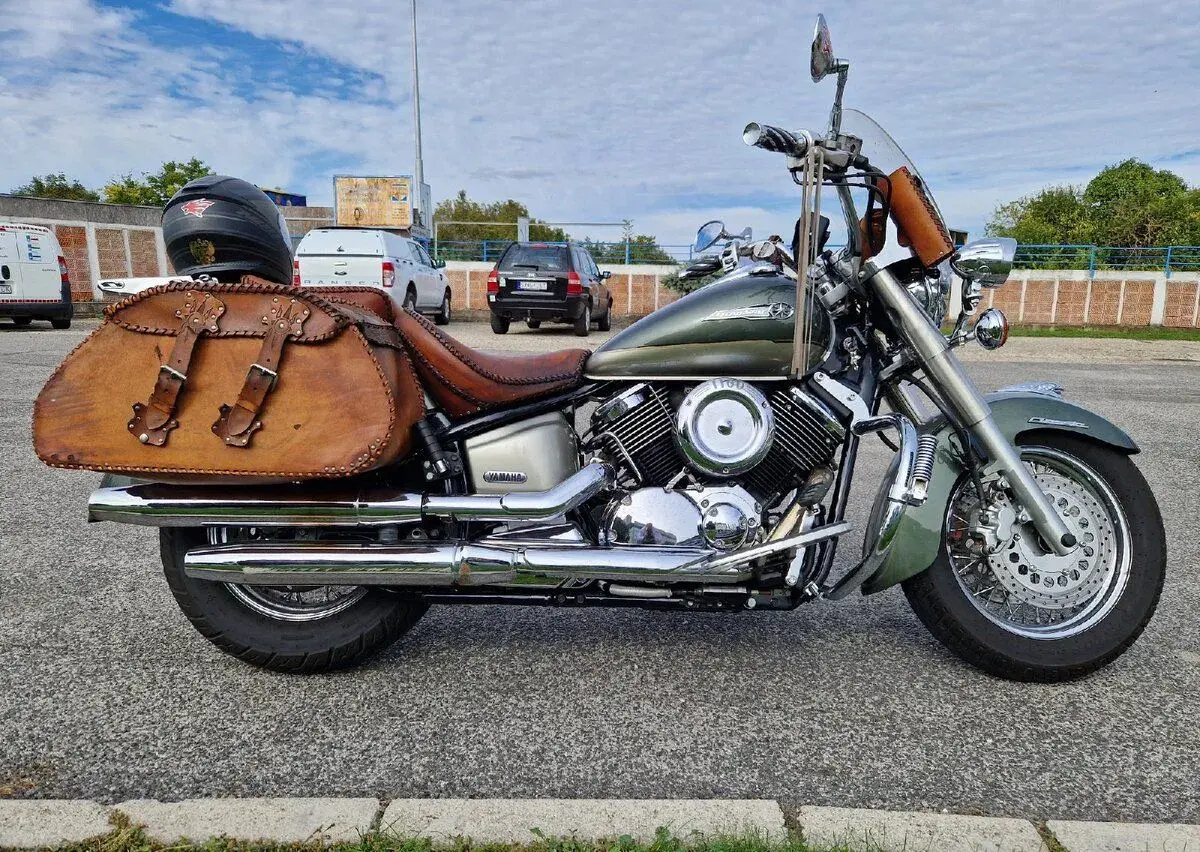YAMAHA DRAG STAR 1100 CLASIC