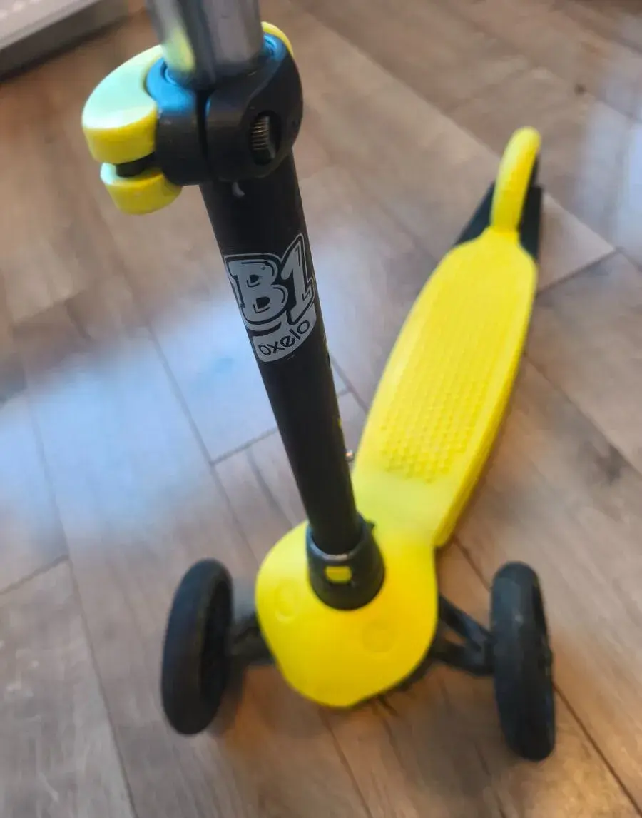Kolobežka Oxelo B1