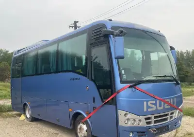 Isuzu autobus