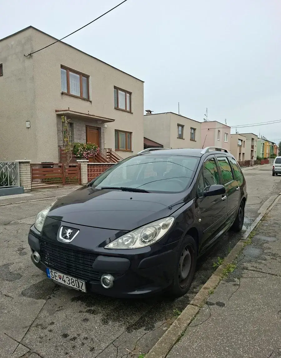 Peugeot 307 – 2001, 244 000 km