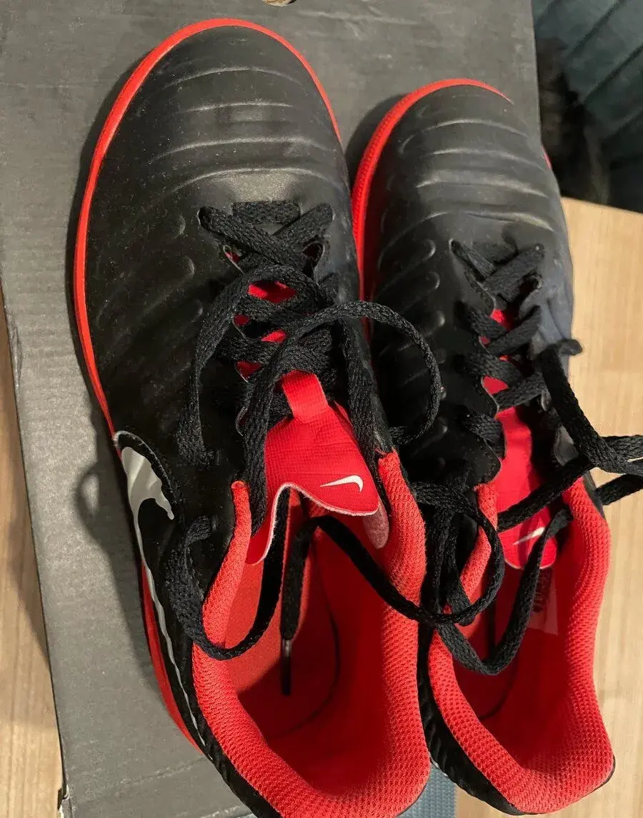 Tenisky halovky NIKE
