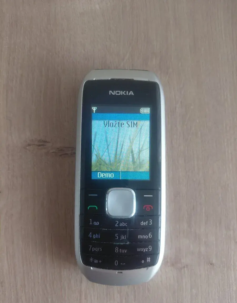 Nokia 1800