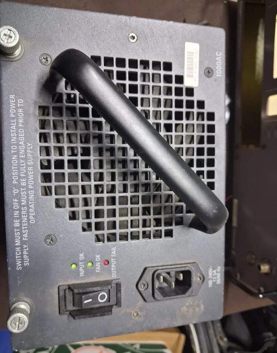 ​Výkonný 12V zdroj 1040W (83.4A)