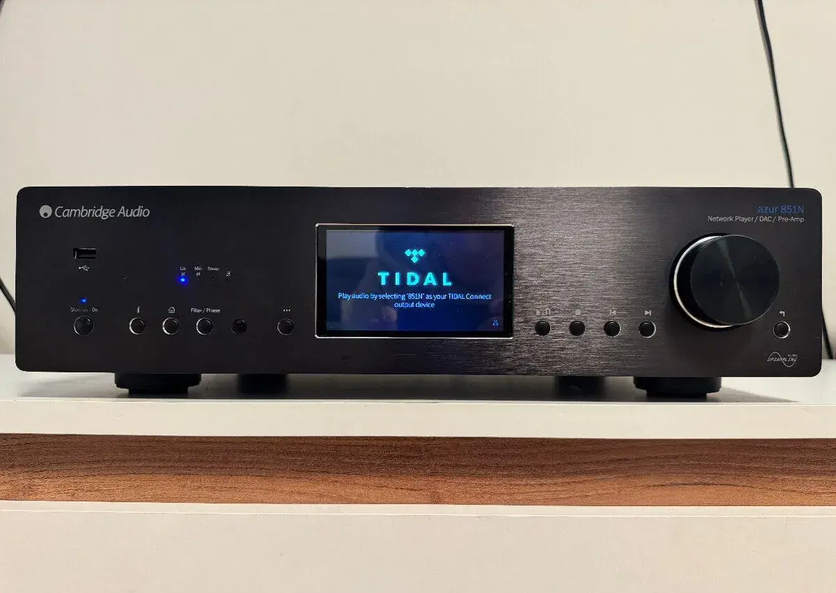 Sieťový prehrávač Cambridge Audio Azur 851N