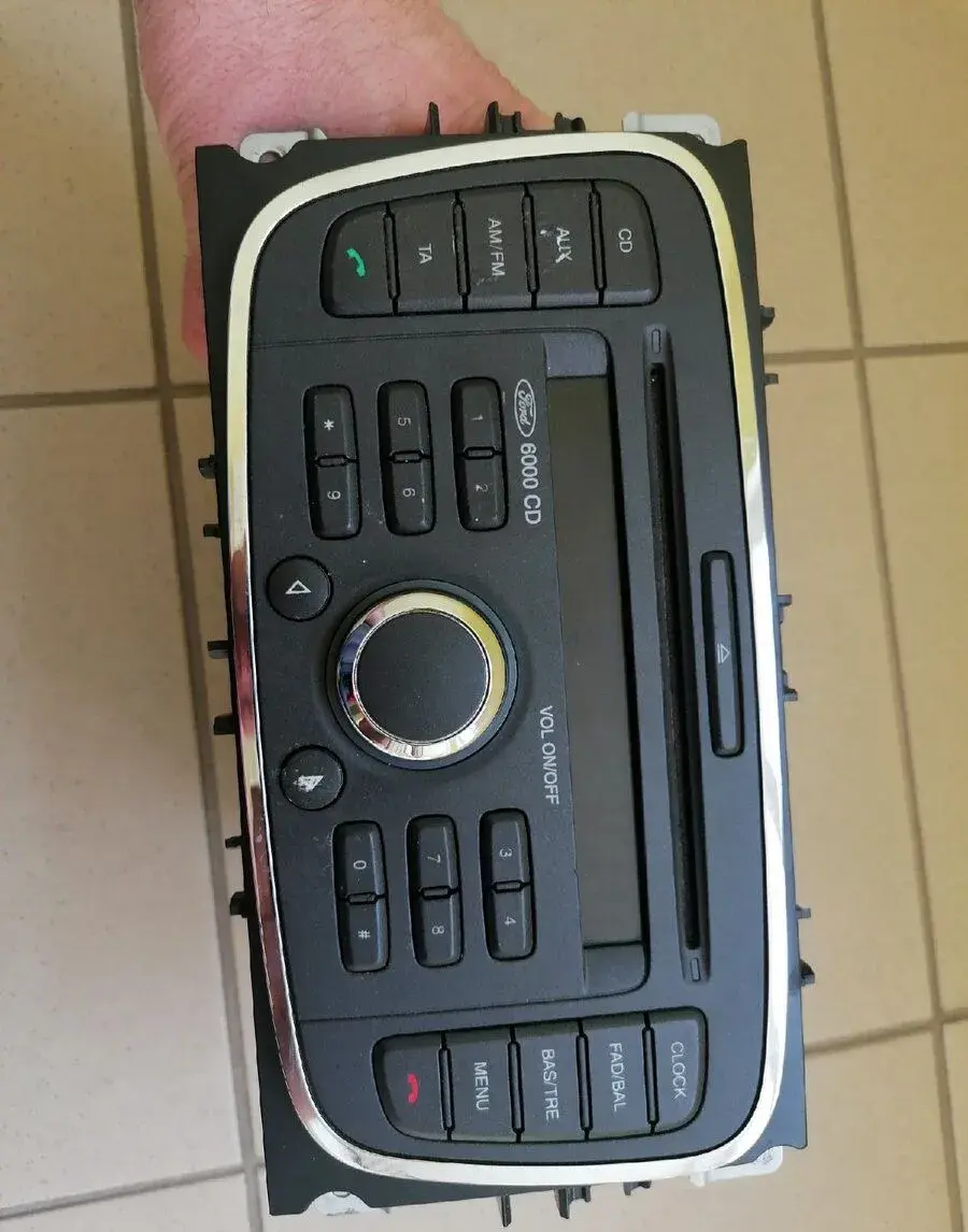 ford radio