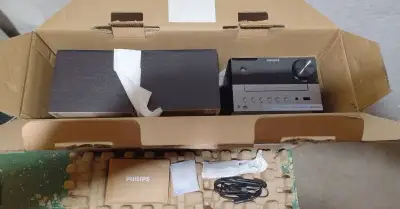 Mikro HiFi systém Philips TAM3505M2 DAB čierny/sivý