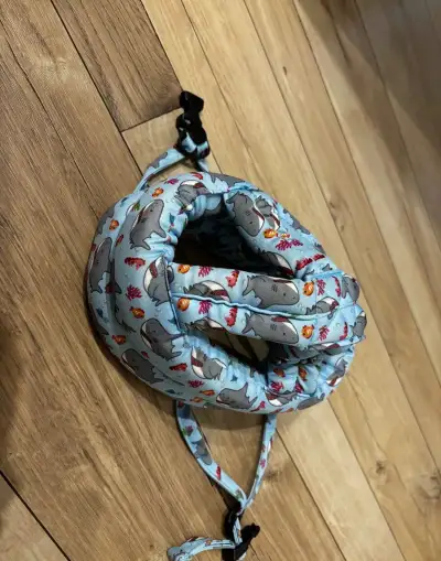 Čiapka pre bábätká proti pádu