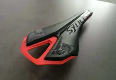 Sedlo Syncros RR2.0