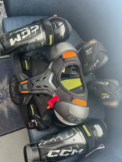 chranice CCM Tacks XF Pro