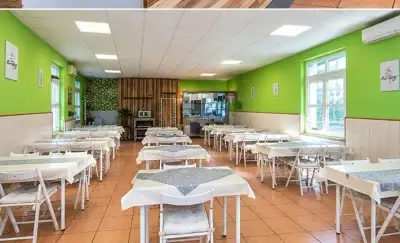 PRENÁJOM KOMPLETNE VYBAVENÉHO GASTRO PRIESTORU V CENTRE ZM