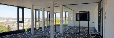 Reprezentačný kancel. celok s výhľadom (89 m2, klim., KE-J)